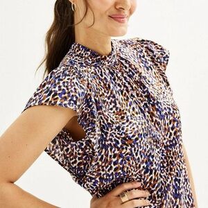 NWOT Nine West ruffle sleeve blouse